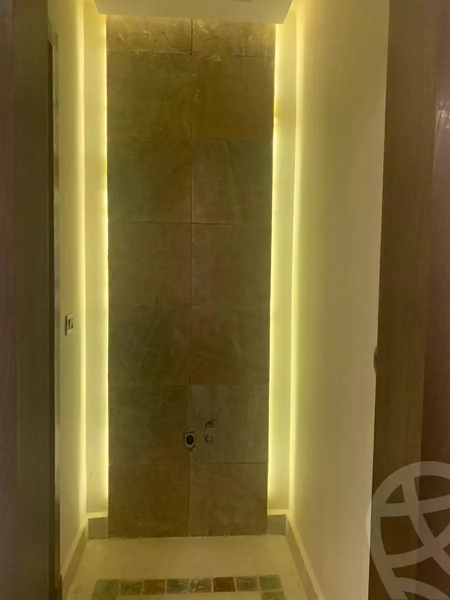 https://aqarmap.com.eg/ar/listing/4013244-for-sale-cairo-el-sheikh-zayed-city-compounds-in-sheikh-zayed-zayed-regency
