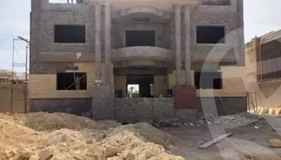 https://aqarmap.com.eg/ar/listing/4024955-for-sale-cairo-el-sheikh-zayed-city-compounds-in-sheikh-zayed-royal-city