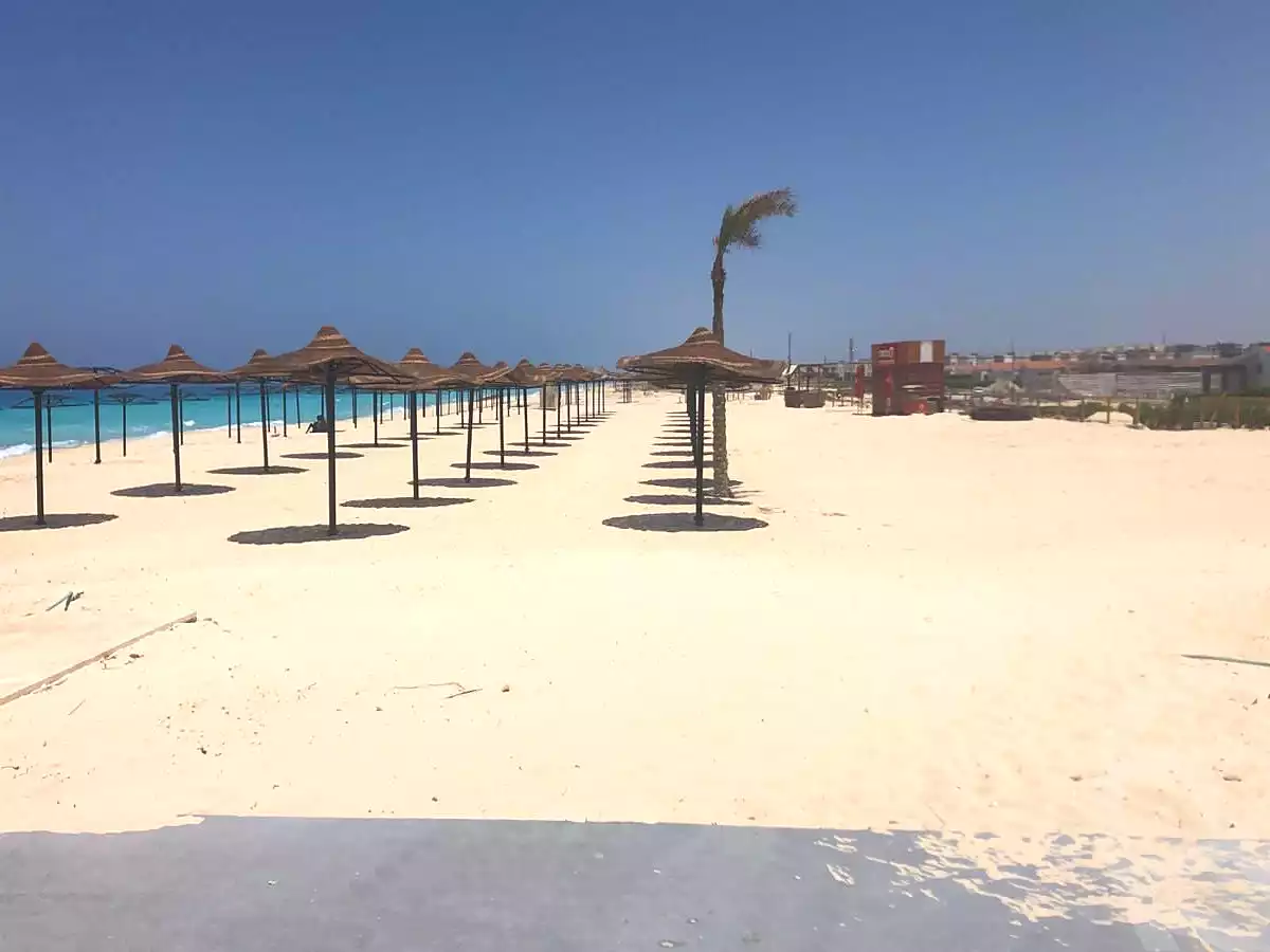 https://aqarmap.com.eg/en/listing/2604295-projects-amwaj