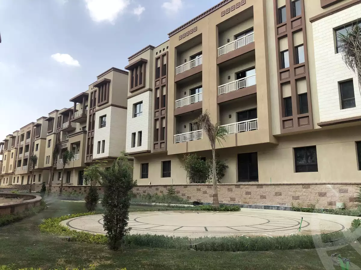 https://aqarmap.com.eg/en/listing/4029223-for-sale-cairo-6th-of-october-compound-green-5
