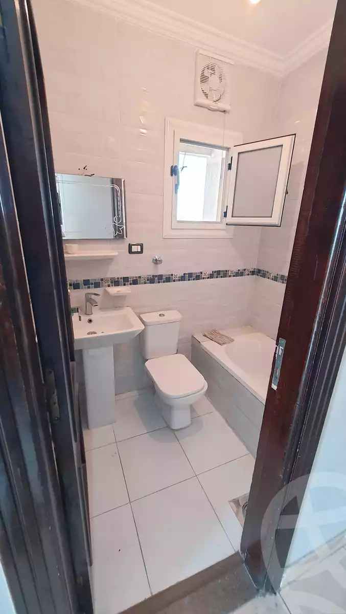 https://aqarmap.com.eg/ar/listing/4029542-for-sale-alexandria-moharram-bey-el-rasafa-st