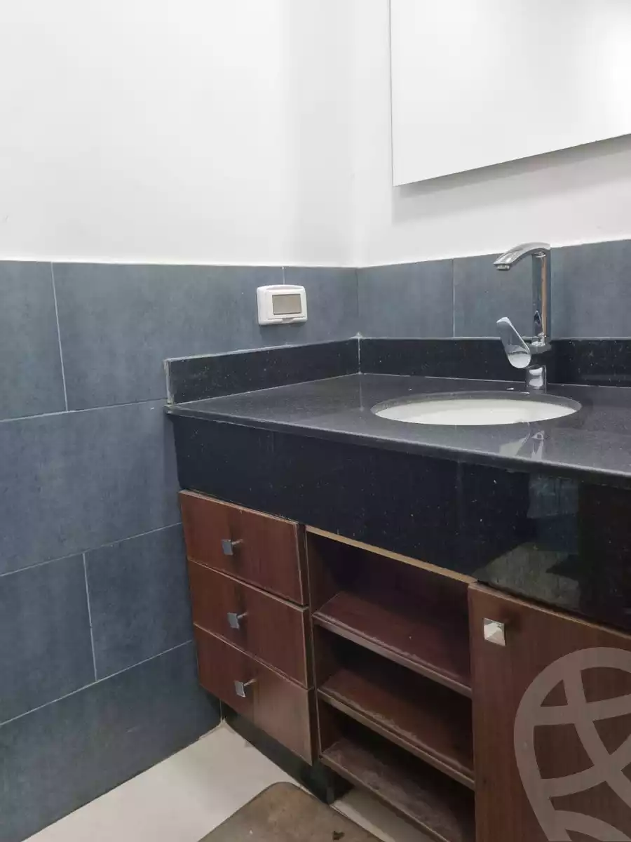 https://aqarmap.com.eg/ar/listing/4029698-for-sale-cairo-el-sheikh-zayed-city-compounds-in-sheikh-zayed-capital-business-park