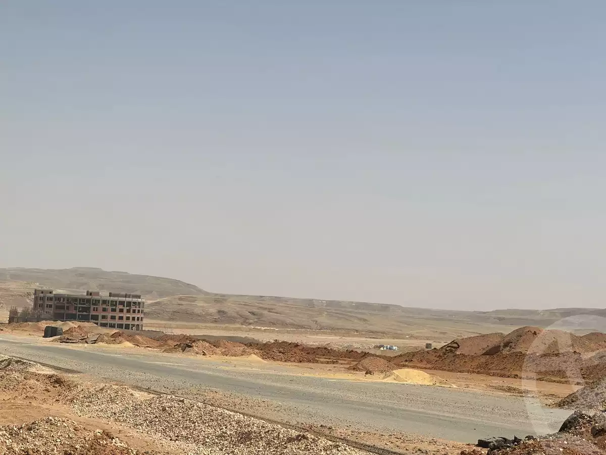 https://aqarmap.com.eg/ar/listing/4030712-for-sale-cairo-new-administrative-capital-r8-tj-msr