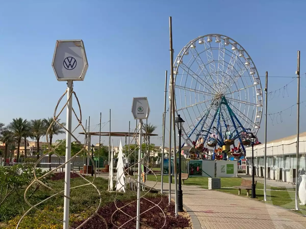 https://aqarmap.com.eg/ar/listing/4033020-for-sale-cairo-el-sheikh-zayed-city-compounds-brj-zyd-wr-llttwyr