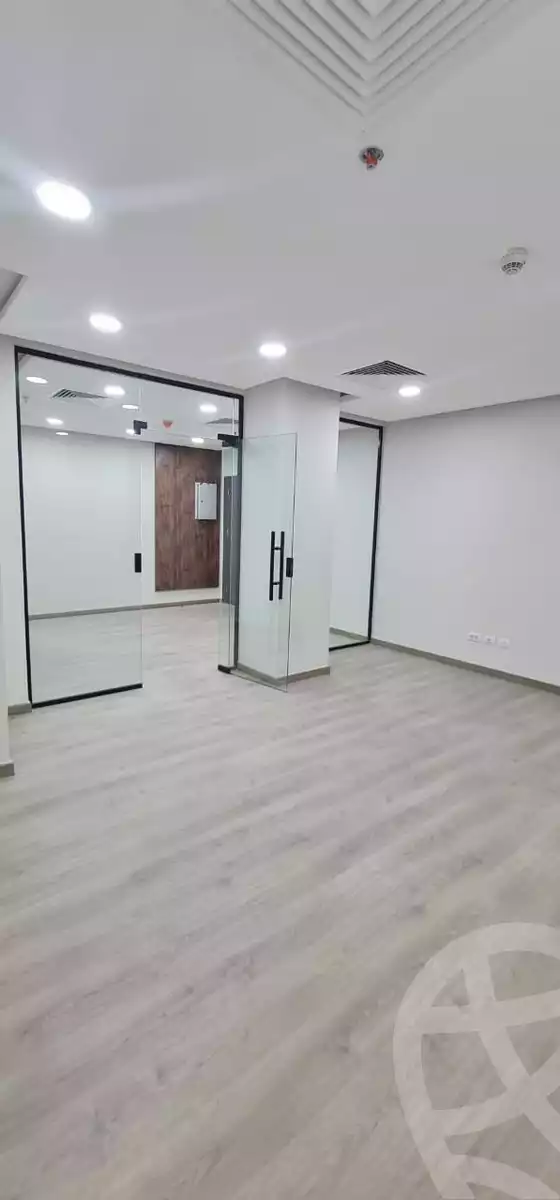 https://aqarmap.com.eg/en/listing/4038948-for-sale-cairo-el-sheikh-zayed-city-compounds-tryfywm-zyd-nm-llttwyr