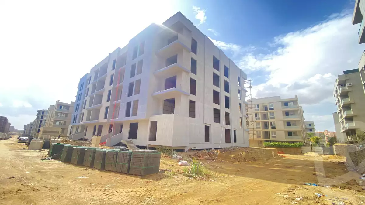 https://aqarmap.com.eg/en/listing/4042339-for-sale-cairo-6th-of-october-compound-creek-park
