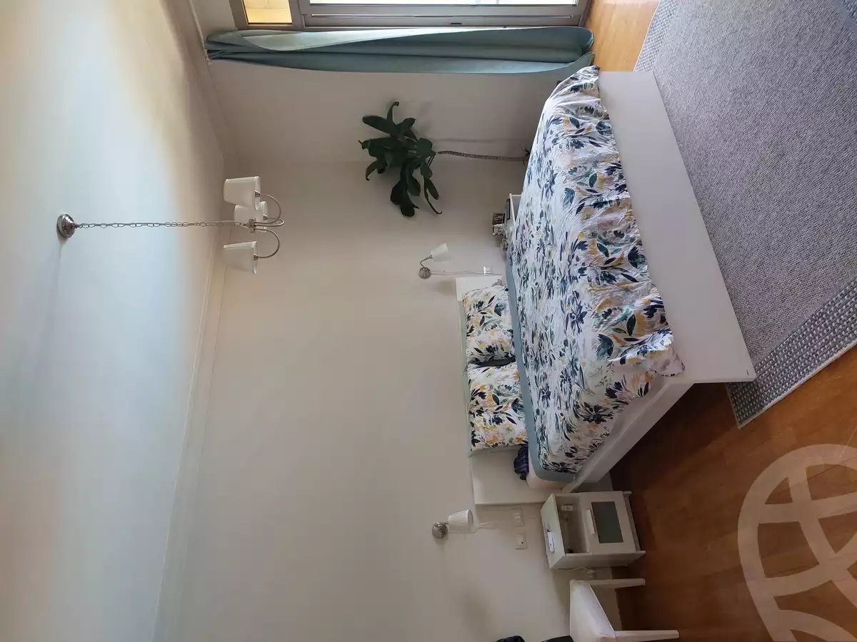 https://aqarmap.com.eg/en/listing/4044501-for-rent-cairo-el-sheikh-zayed-city-compounds-kmbwnd-wyst-twn-swdyk
