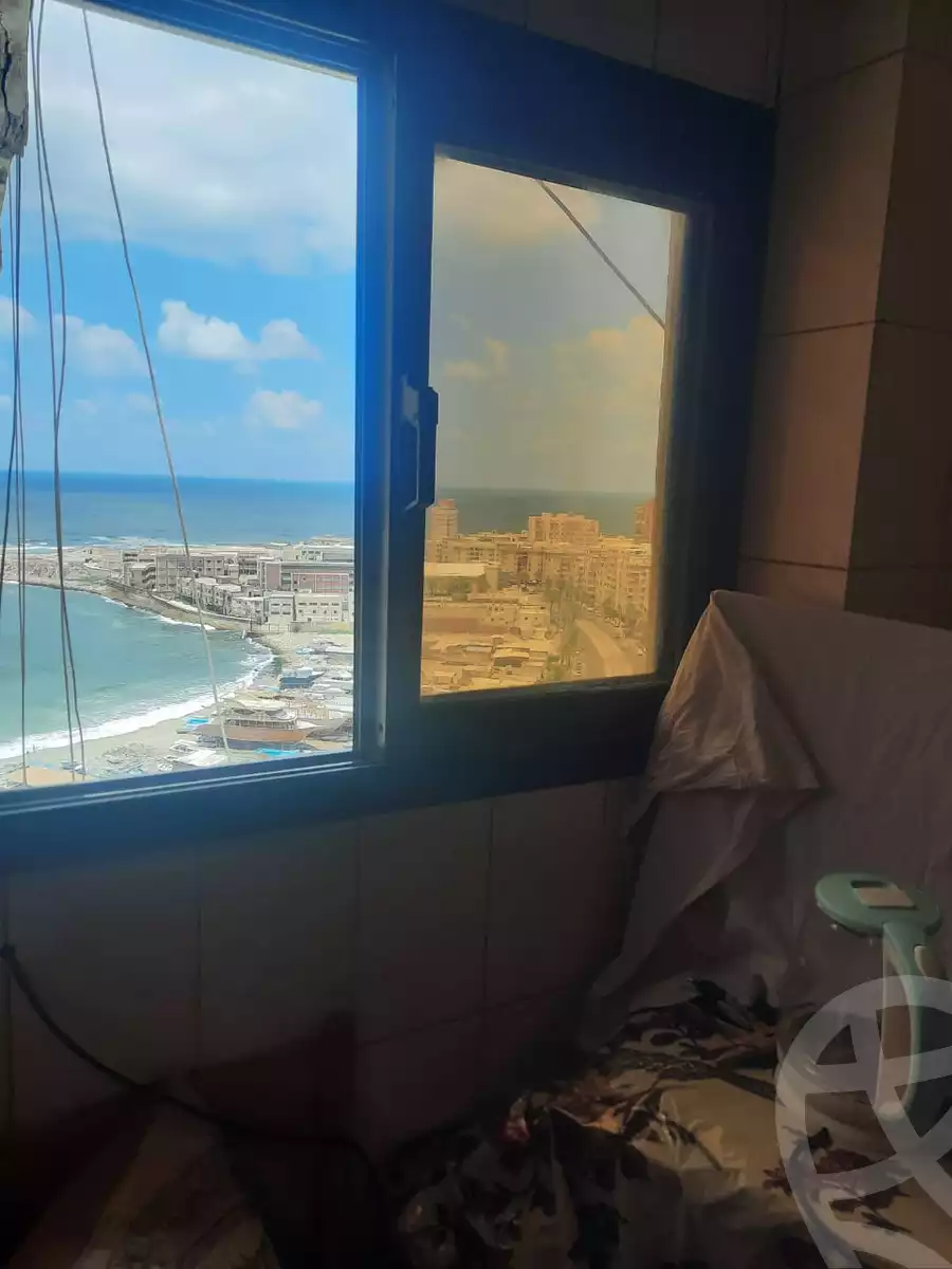https://aqarmap.com.eg/ar/listing/4044700-for-sale-alexandria-rs-ltyn