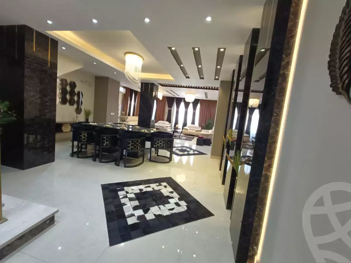 https://aqarmap.com.eg/ar/listing/4045181-for-sale-cairo-6th-of-october-compounds-cleopatra-square