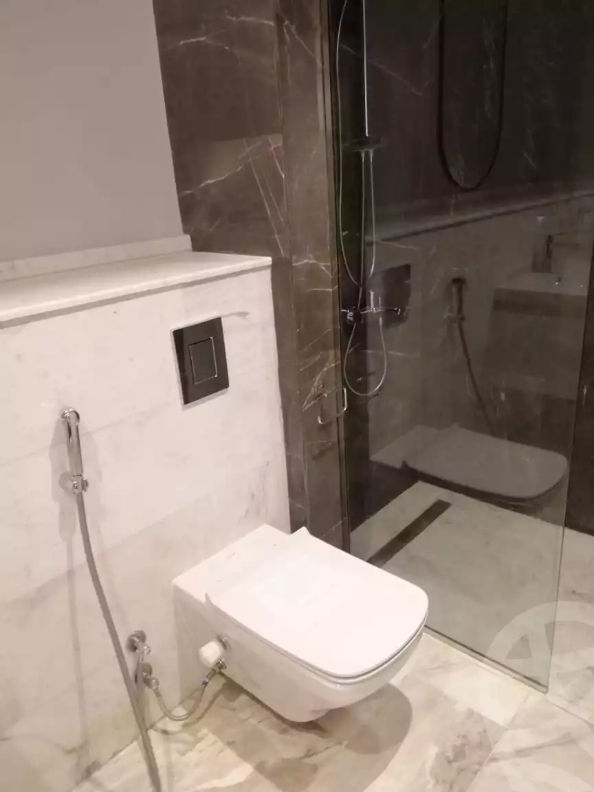 https://aqarmap.com.eg/en/listing/4046771-for-rent-cairo-6th-of-october-compound-aeon