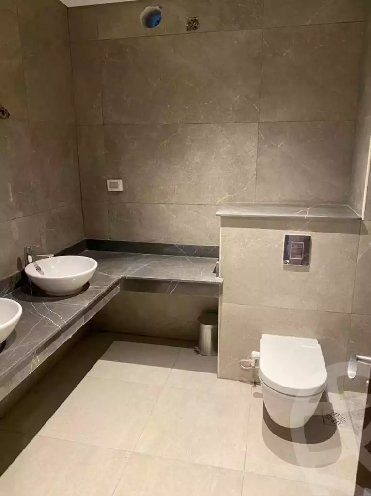 https://aqarmap.com.eg/ar/listing/4051694-for-sale-cairo-el-sheikh-zayed-city-compounds-brj-zyd-wr-llttwyr