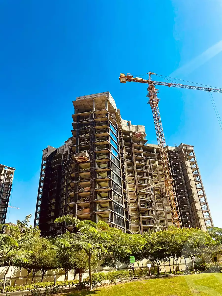https://aqarmap.com.eg/ar/listing/4051694-for-sale-cairo-el-sheikh-zayed-city-compounds-brj-zyd-wr-llttwyr