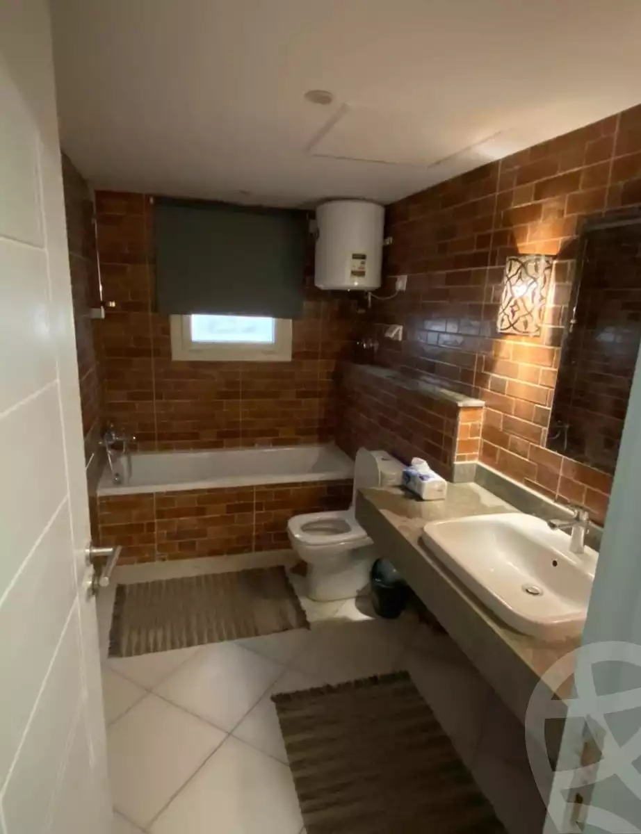 https://aqarmap.com.eg/ar/listing/4055762-for-rent-cairo-6th-of-october-compounds-wyst-rydj-ryzydns-nyw-jyz-llttwyr-l-qry