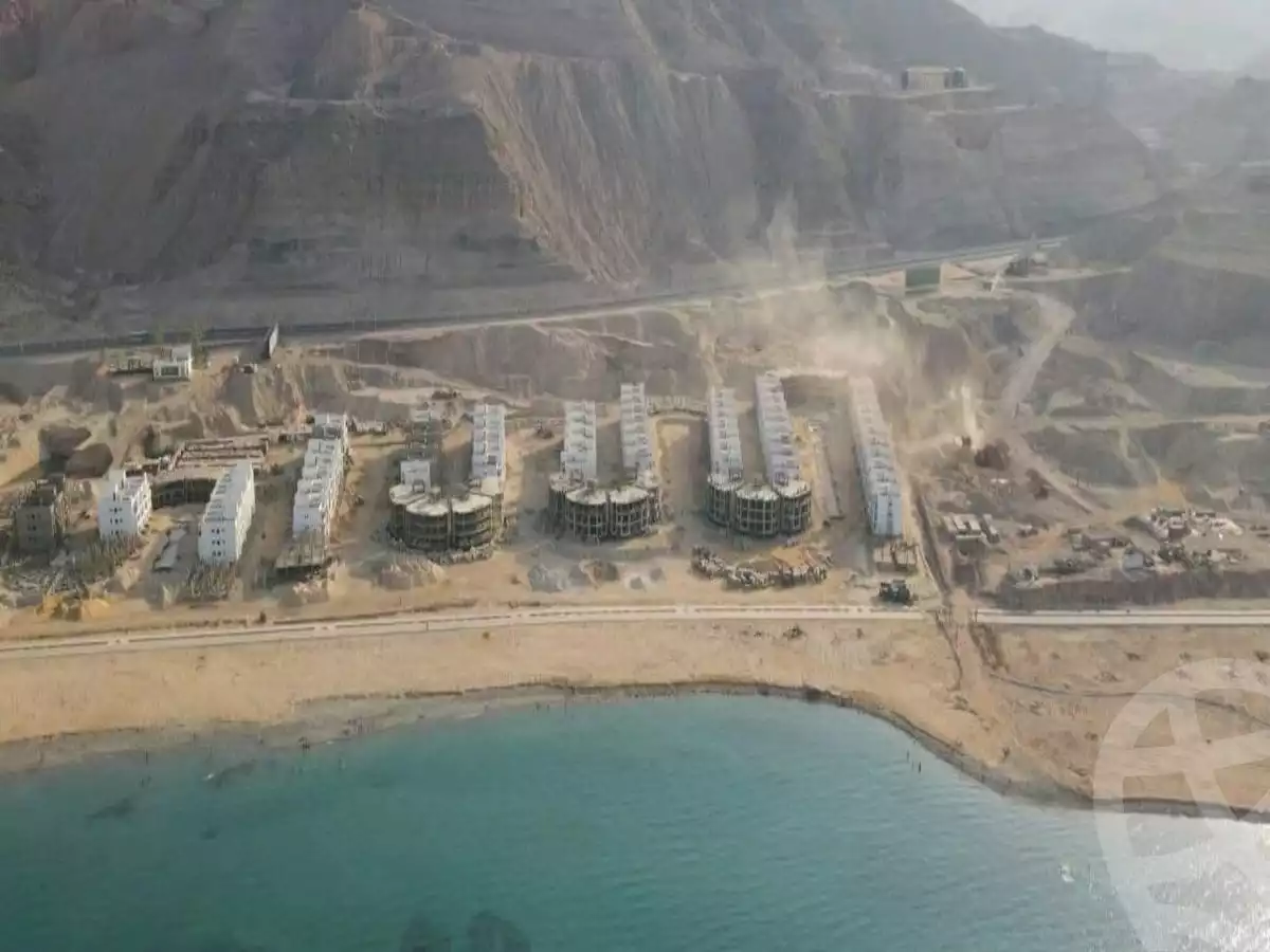 https://aqarmap.com.eg/en/listing/5303014-for-sale-ain-elsokhna-mdyn-ljll-ljdyd-byl-fyntw