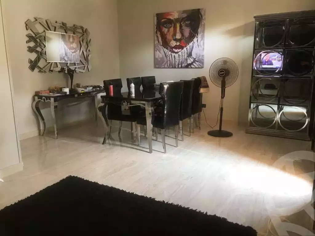 https://aqarmap.com.eg/en/listing/4066109-for-rent-cairo-el-sheikh-zayed-city-compounds-kmbwnd-wyst-twn-swdyk