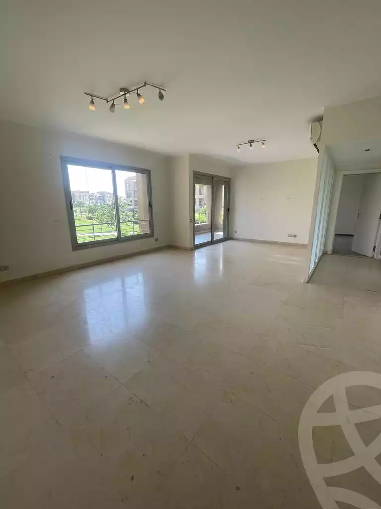 https://aqarmap.com.eg/en/listing/4069219-for-rent-cairo-6th-of-october-compound-palm-parks