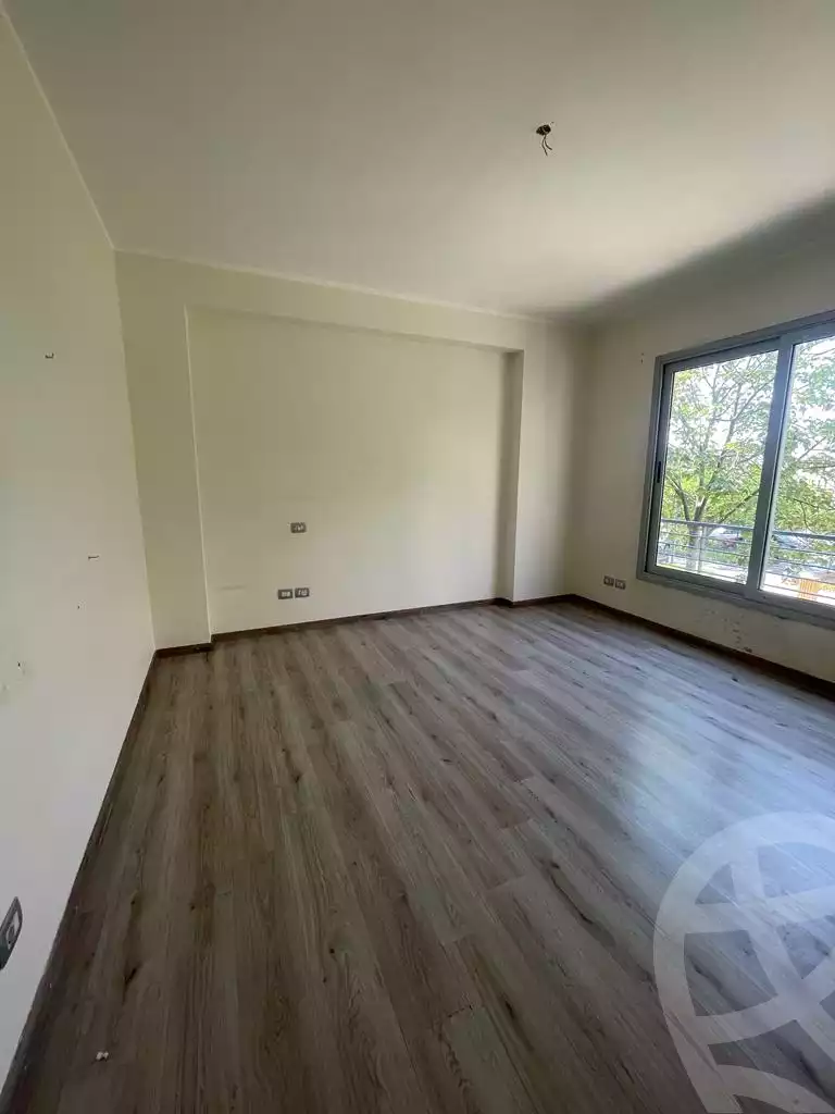 https://aqarmap.com.eg/en/listing/4069219-for-rent-cairo-6th-of-october-compound-palm-parks