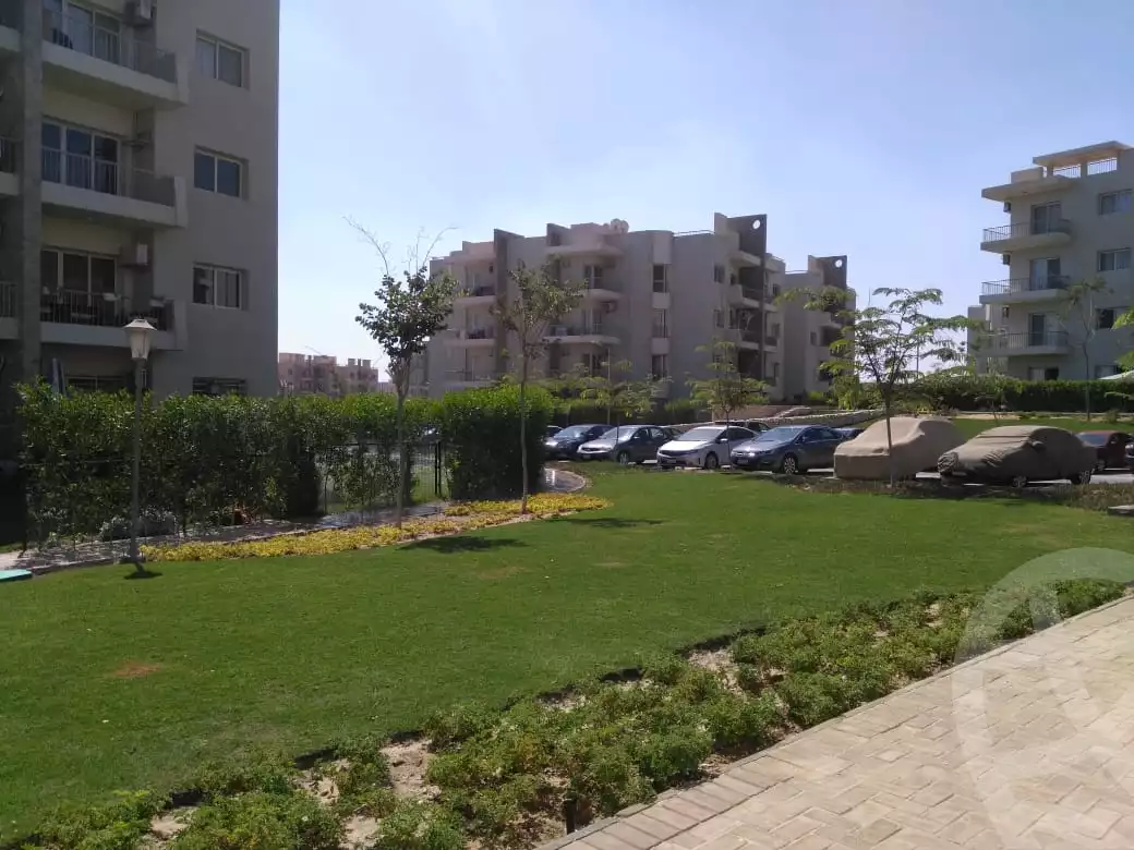 https://aqarmap.com.eg/en/listing/4070409-for-sale-cairo-el-sheikh-zayed-city-compounds-greens