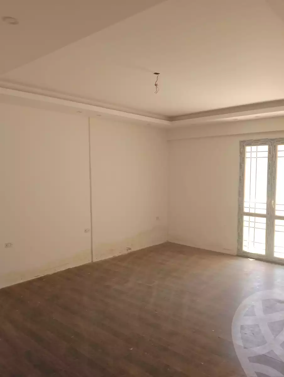 https://aqarmap.com.eg/ar/listing/4070457-for-sale-alexandria-el-montazah-el-malek-st