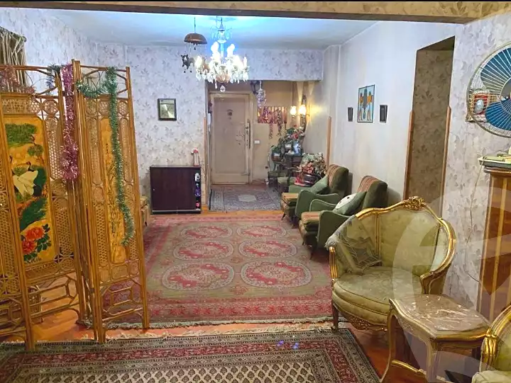 https://aqarmap.com.eg/en/listing/4070607-for-sale-cairo-manial-lmnyl-lshrqy