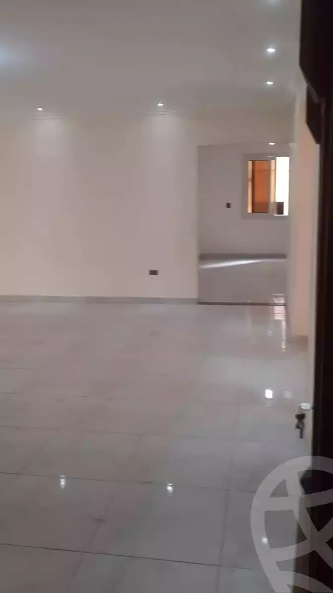 https://aqarmap.com.eg/en/listing/4070838-for-sale-cairo-mokattam-compounds-kmbwnd-jwldn-jyts