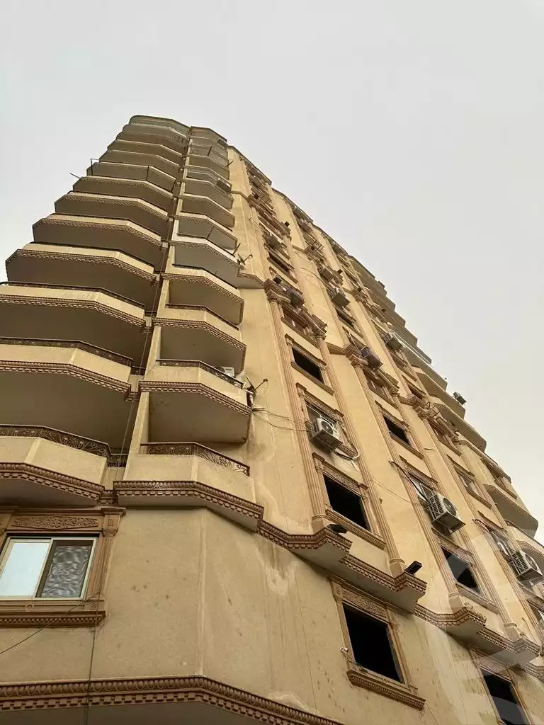 https://aqarmap.com.eg/en/listing/4070826-for-sale-cairo-ljyz-shareaa-morad  charel degol