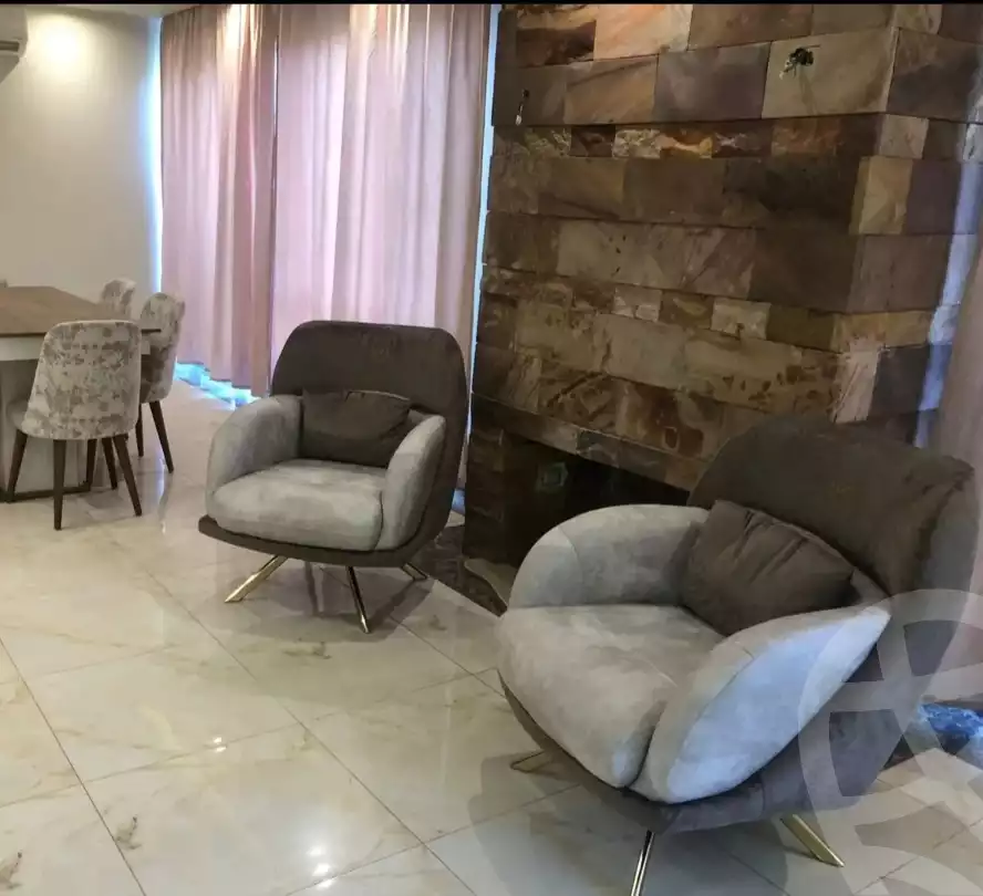 https://aqarmap.com.eg/ar/listing/4071573-for-rent-cairo-el-sheikh-zayed-city-compounds-kmbwnd-wyst-twn-swdyk