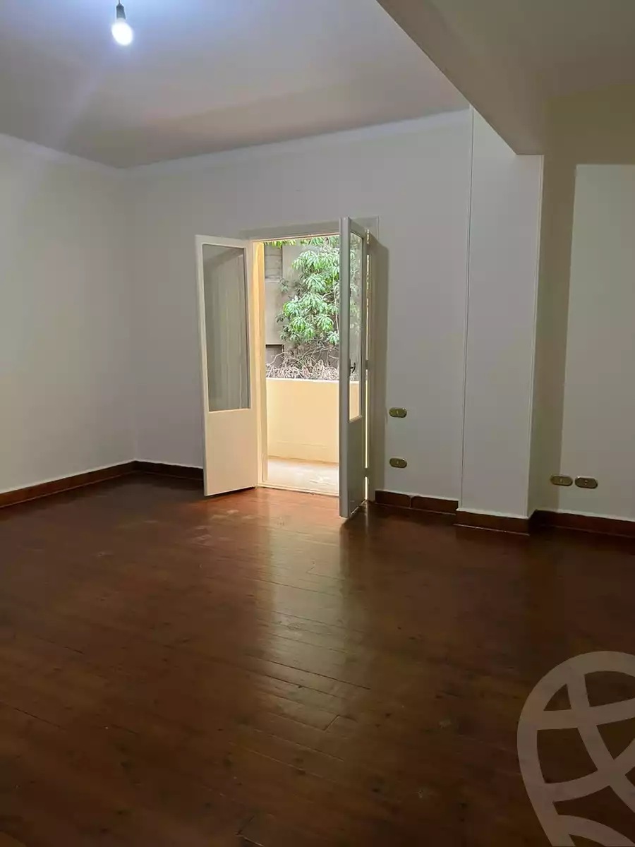 https://aqarmap.com.eg/en/listing/4074645-for-rent-cairo-garden-city-shr-lqsr-l-yny