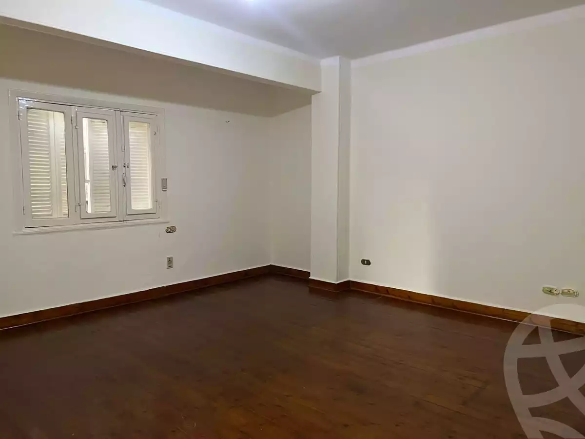 https://aqarmap.com.eg/en/listing/4074645-for-rent-cairo-garden-city-shr-lqsr-l-yny