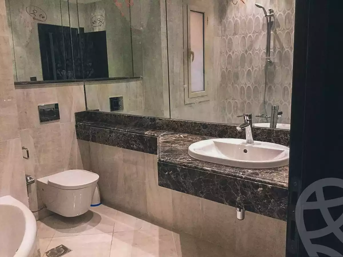 https://aqarmap.com.eg/en/listing/4074841-for-sale-cairo-el-sheikh-zayed-city-compounds-in-sheikh-zayed-royal-meadows