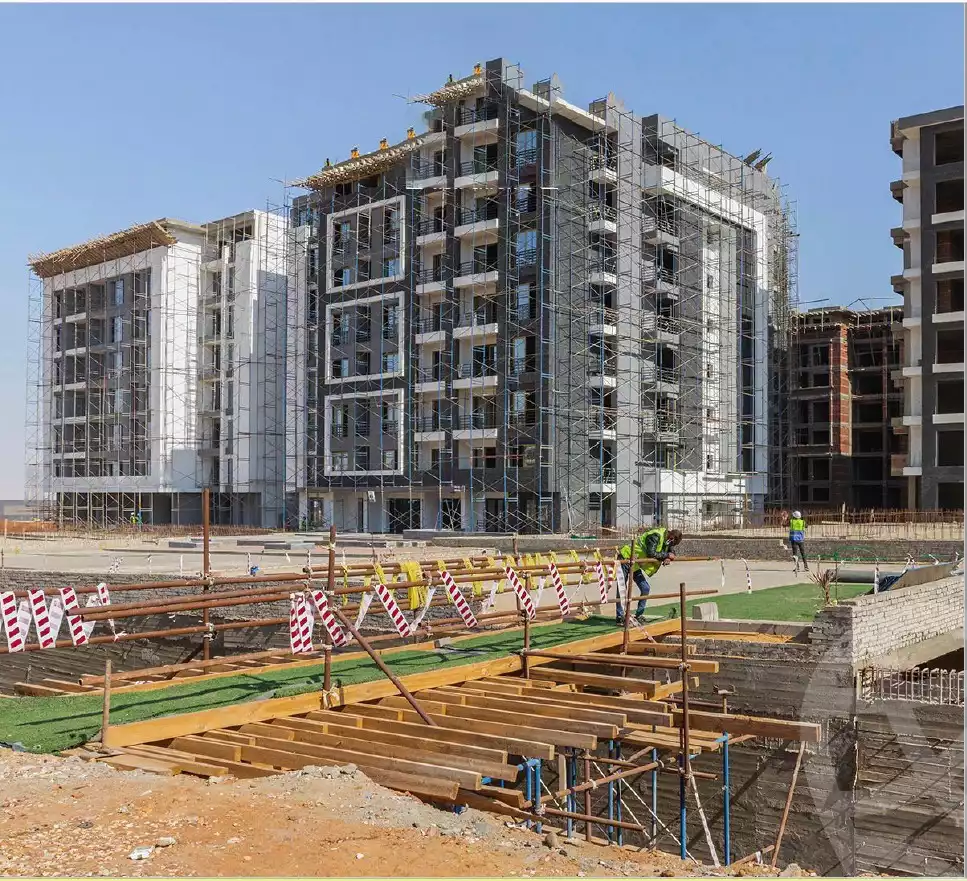 https://aqarmap.com.eg/en/listing/4075135-for-sale-cairo-new-administrative-capital-r7-castle-landmark