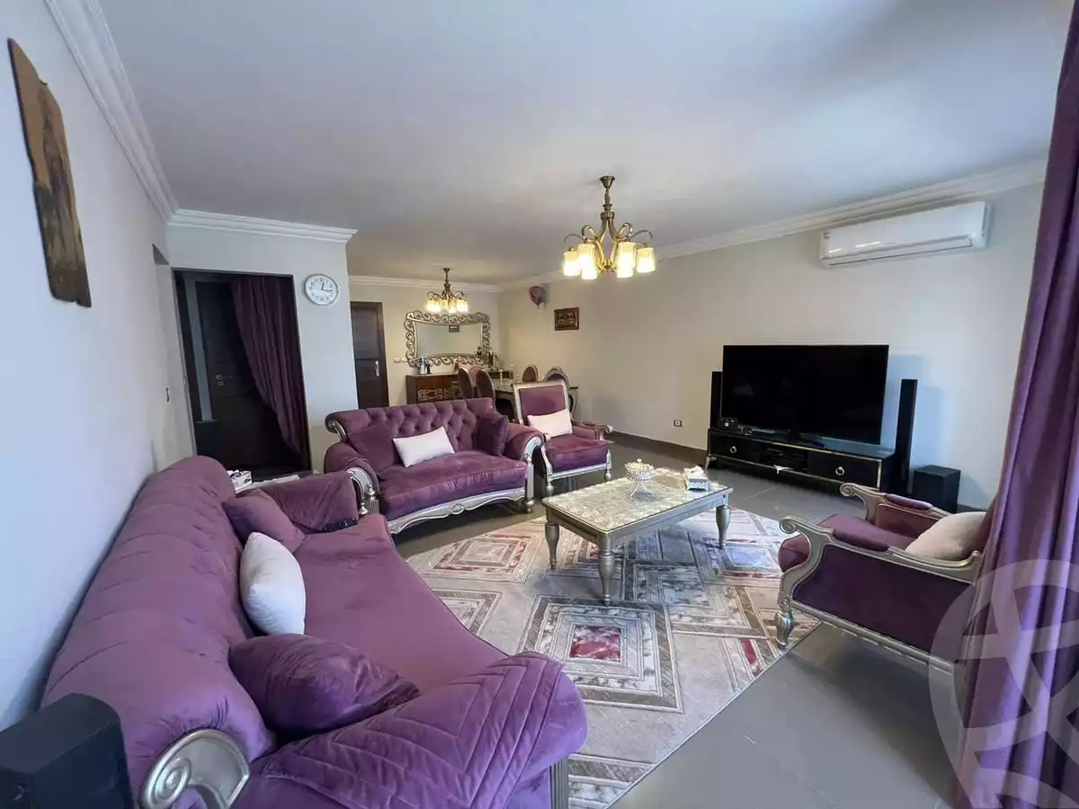 https://aqarmap.com.eg/en/listing/4079505-for-sale-cairo-new-cairo-compounds-jyd