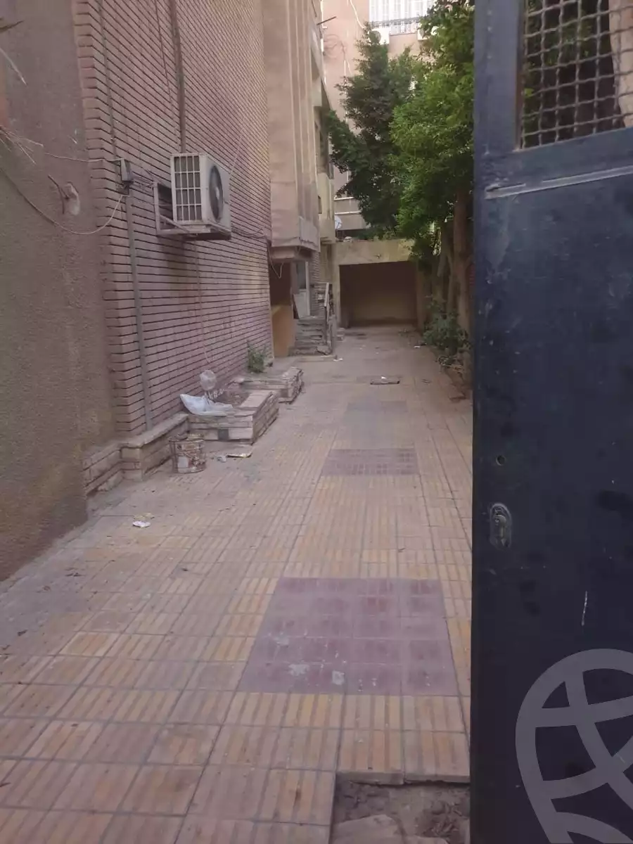 https://aqarmap.com.eg/ar/listing/4079765-for-sale-cairo-nasr-city-1st-zone-ahmed-housny-st