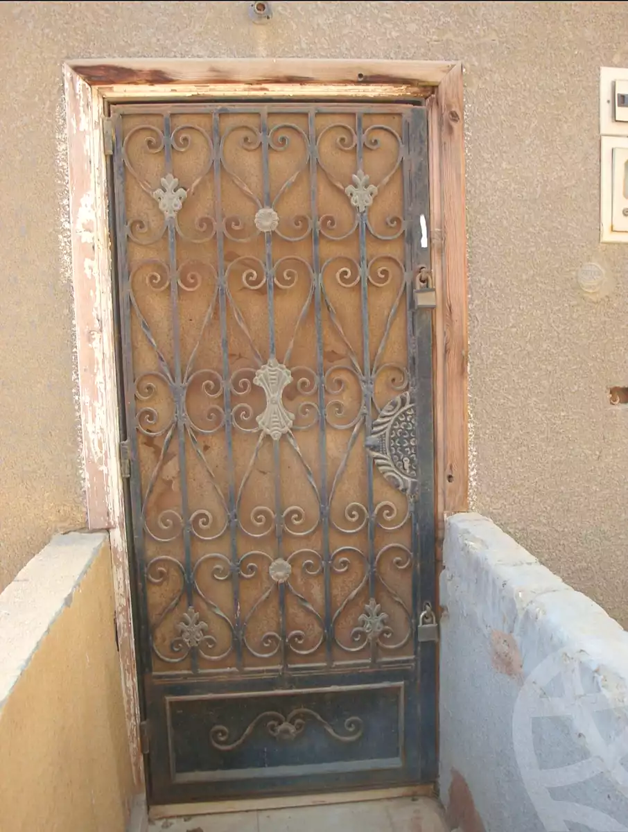 https://aqarmap.com.eg/ar/listing/4082364-for-sale-cairo-6th-of-october-ganob-el-ahyaaa-youth-housing-63m