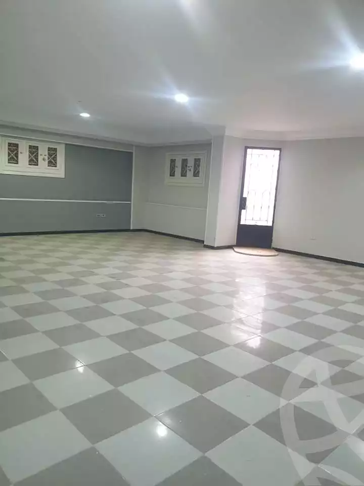 https://aqarmap.com.eg/en/listing/4083380-for-rent-cairo-mokattam-lhdb-l-ly-shr-krym-bnwn