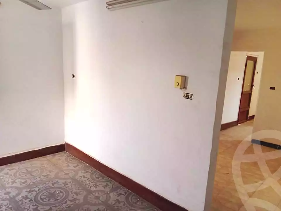 https://aqarmap.com.eg/ar/listing/4084664-for-sale-cairo-shoubra-ltr-lbwlqy-teraat-al-galad-st