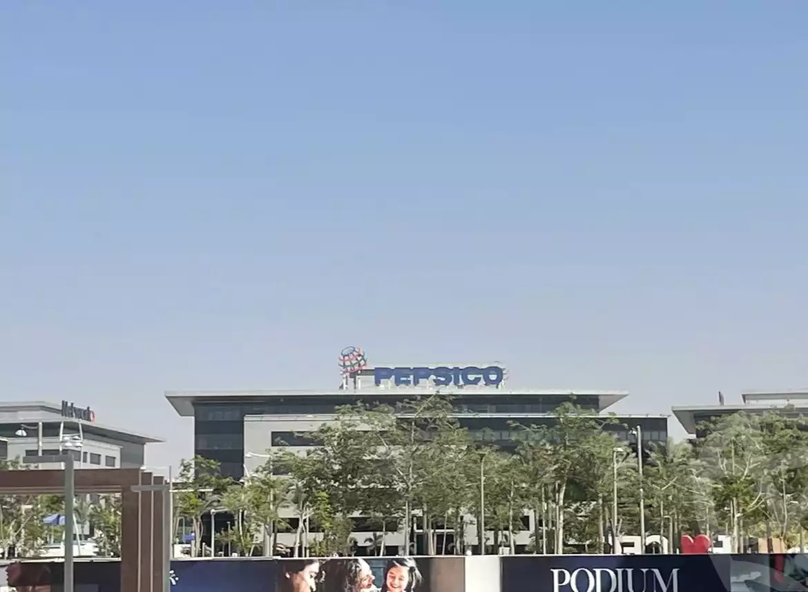 https://aqarmap.com.eg/ar/listing/3828692-for-rent-cairo-new-cairo-compounds-dh-bwdywm-cairo-festival-city