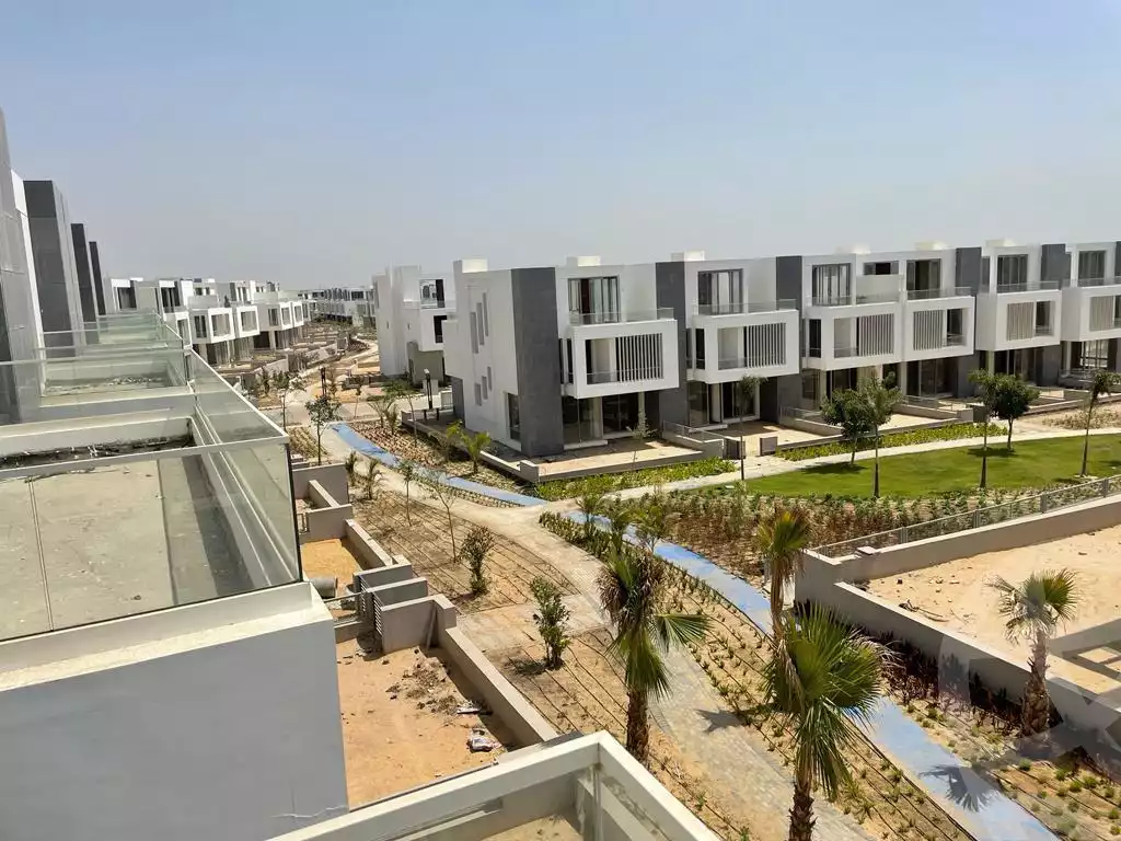 https://aqarmap.com.eg/en/listing/4086359-for-sale-cairo-alex-cairo-desert-road-kmbwnd-fy-tryq-skndry-lshrwy-joulz-compound-inertia