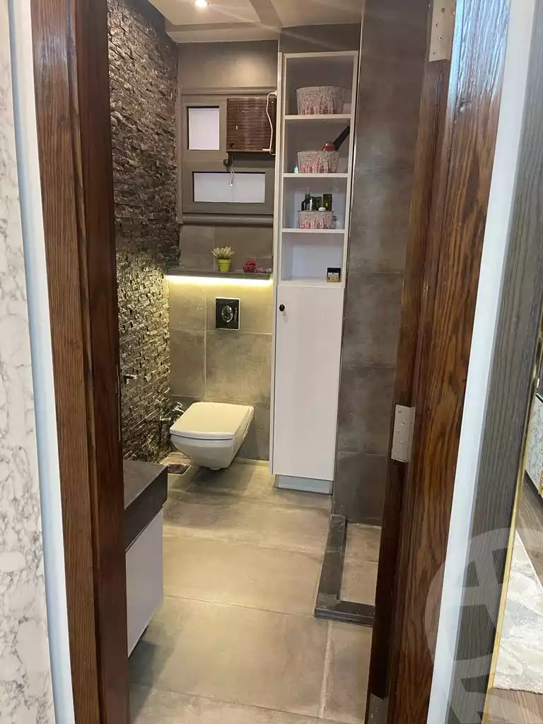 https://aqarmap.com.eg/en/listing/4087971-for-sale-cairo-new-cairo-compounds-taj-sultan