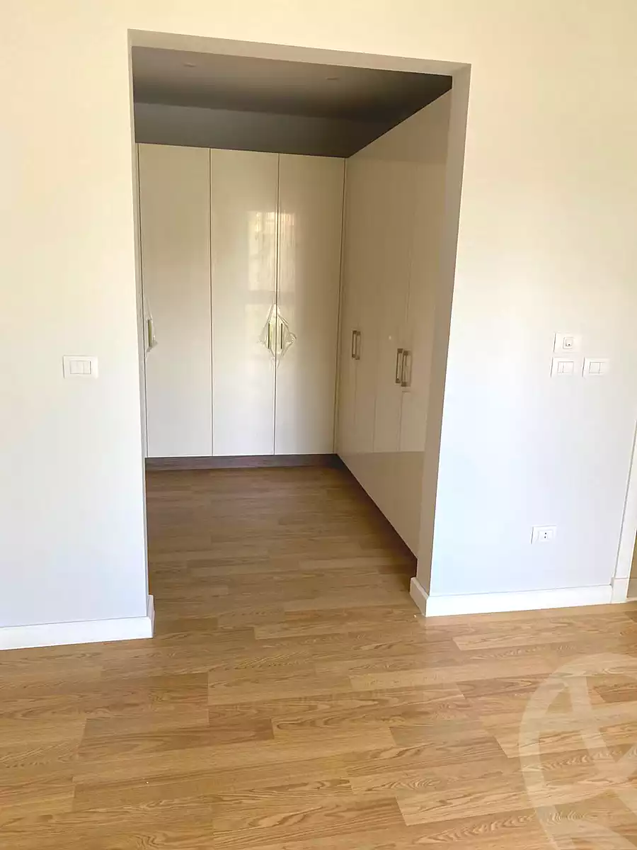 https://aqarmap.com.eg/en/listing/4088517-for-rent-cairo-6th-of-october-compound-pyramids-heights