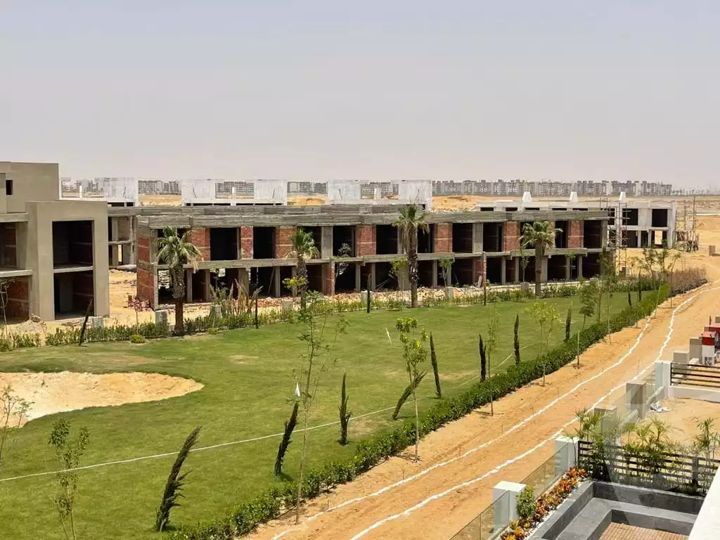 https://aqarmap.com.eg/ar/listing/4094904-for-sale-cairo-el-mostakbal-city-compounds-nyoum-arab-development