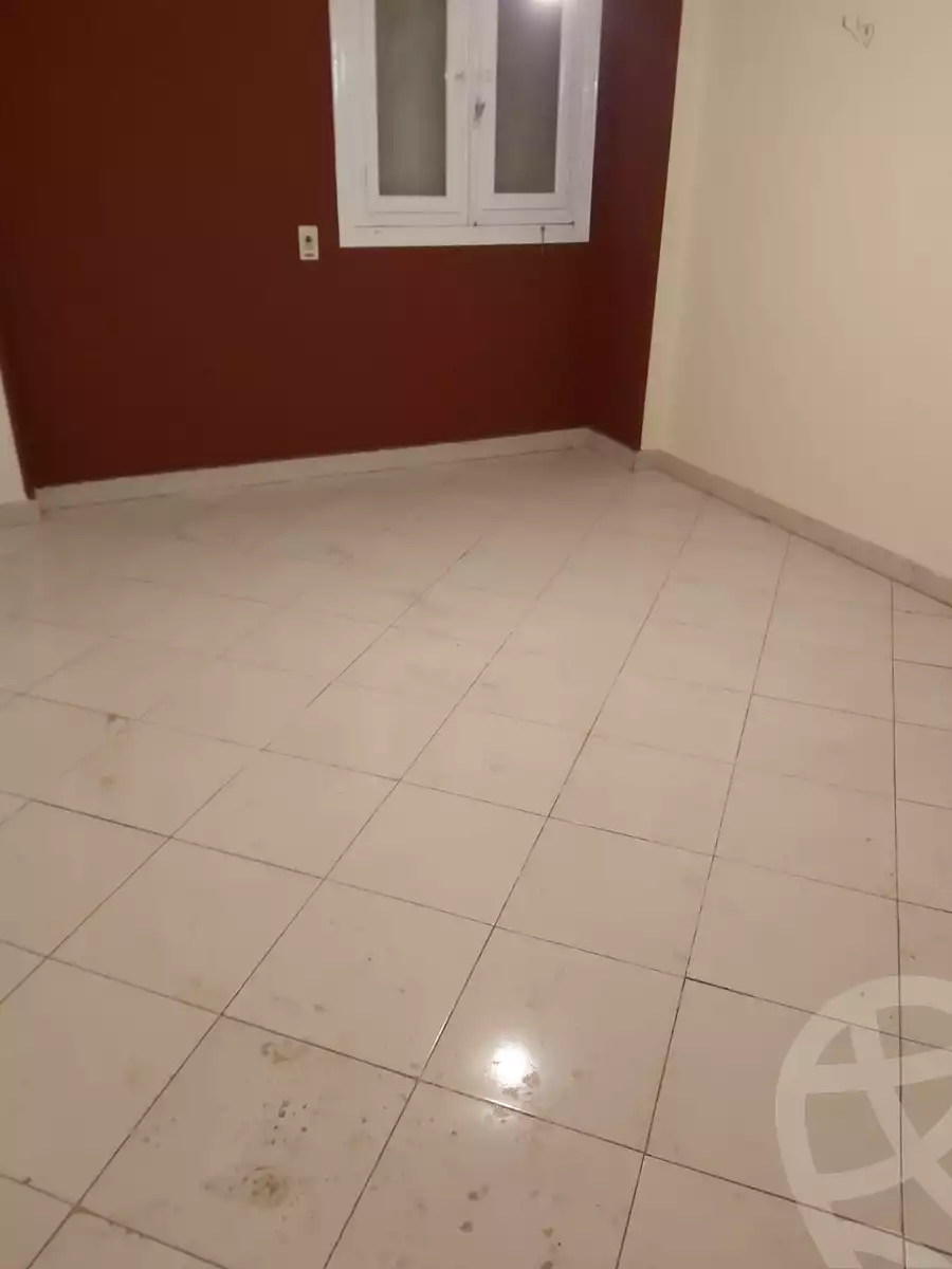 https://aqarmap.com.eg/en/listing/4097775-for-rent-cairo-mokattam-shareaa-9