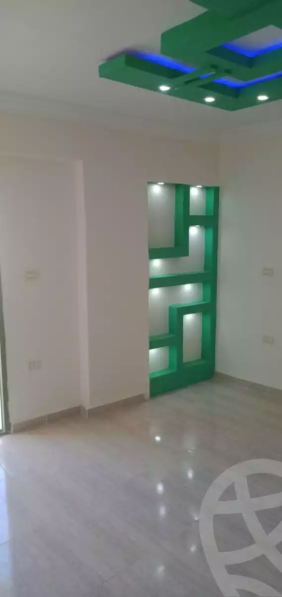 https://aqarmap.com.eg/en/listing/4100434-for-rent-alexandria-bw-qyr-street-25