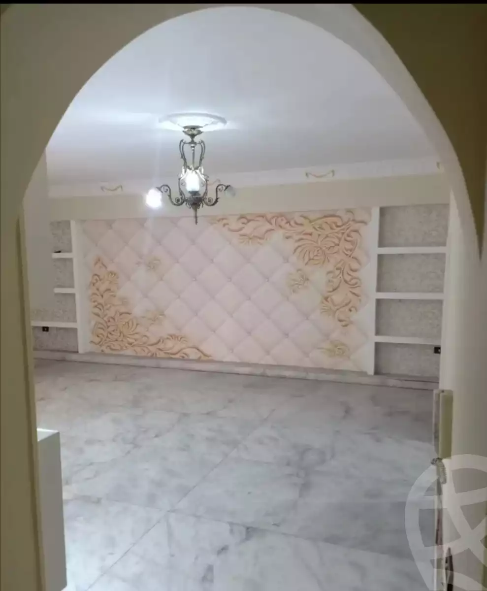 https://aqarmap.com.eg/ar/listing/4103188-for-rent-alexandria-lauran-mohammed-al-eqbal-st