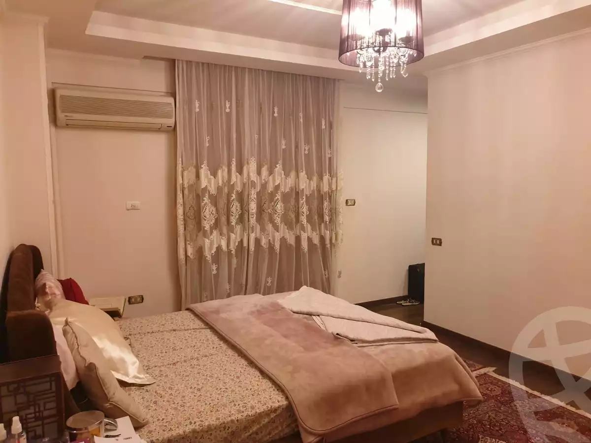 https://aqarmap.com.eg/en/listing/4107729-for-sale-alexandria-kafr-abdo-sant-giyn-st
