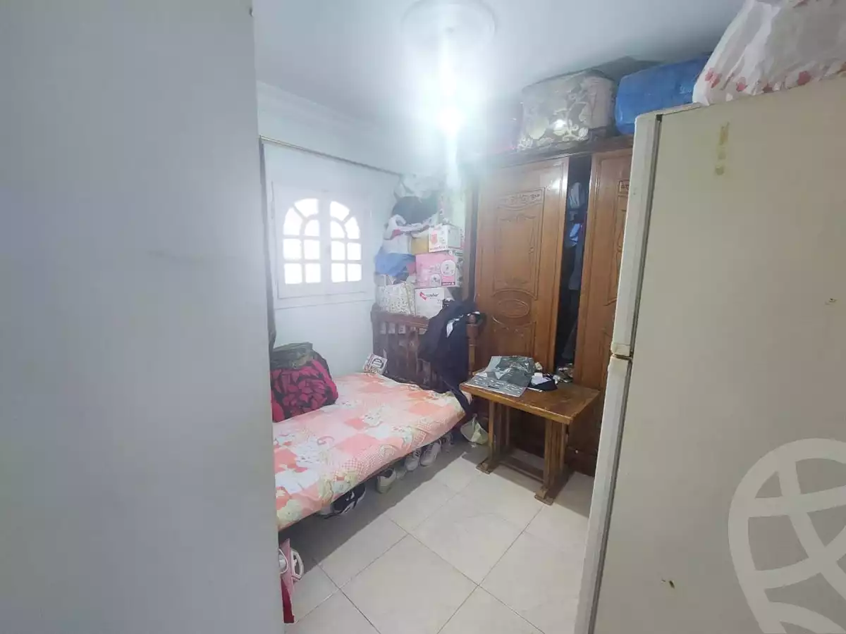https://aqarmap.com.eg/en/listing/4108063-for-sale-alexandria-cleopatra-shr-bw-qyr-tryq-lhry