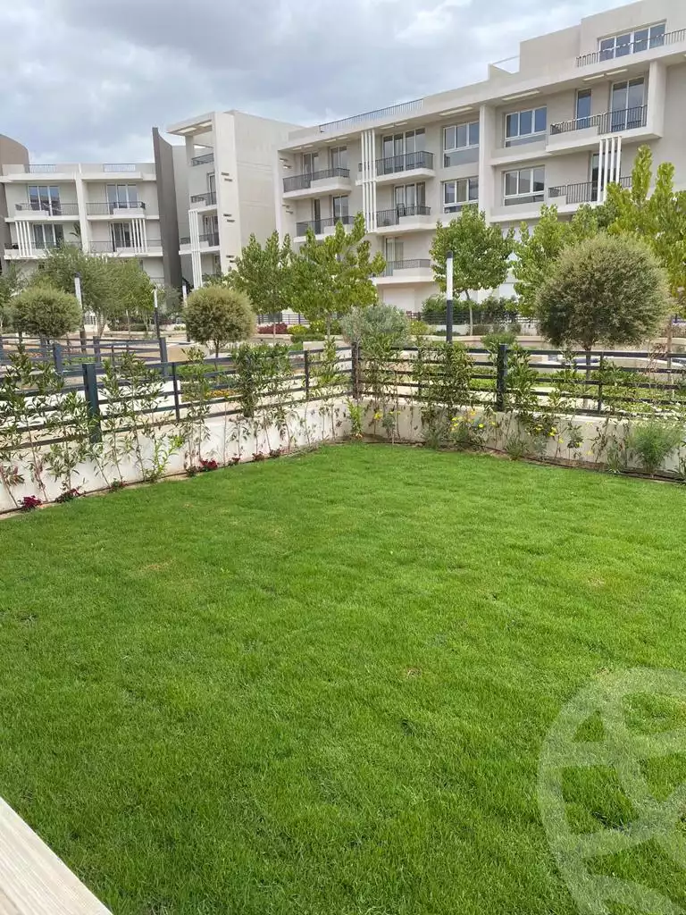 https://aqarmap.com.eg/en/listing/4112111-for-rent-cairo-6th-of-october-compound-pyramid-hills