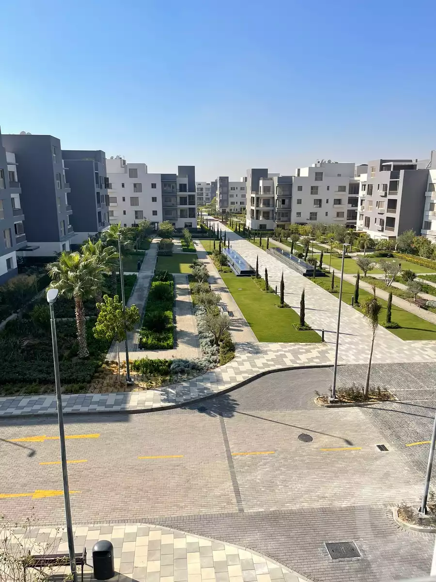 https://aqarmap.com.eg/en/listing/4114194-for-rent-cairo-6th-of-october-compound-aeon