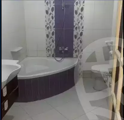 https://aqarmap.com.eg/ar/listing/4115388-for-rent-cairo-6th-of-october-compound-diar-el-tameer
