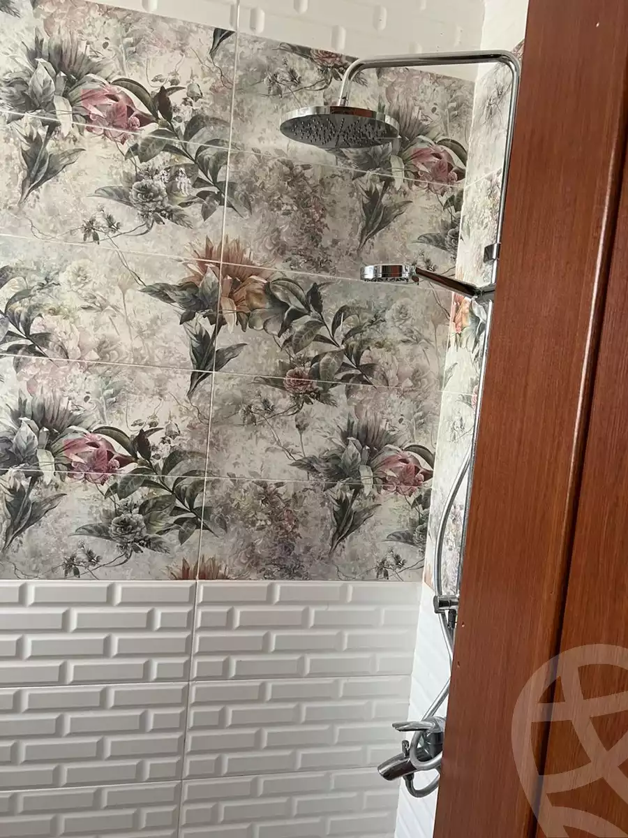 https://aqarmap.com.eg/ar/listing/4117134-for-rent-cairo-el-sheikh-zayed-city-compounds-kmbwnd-wyst-twn-swdyk